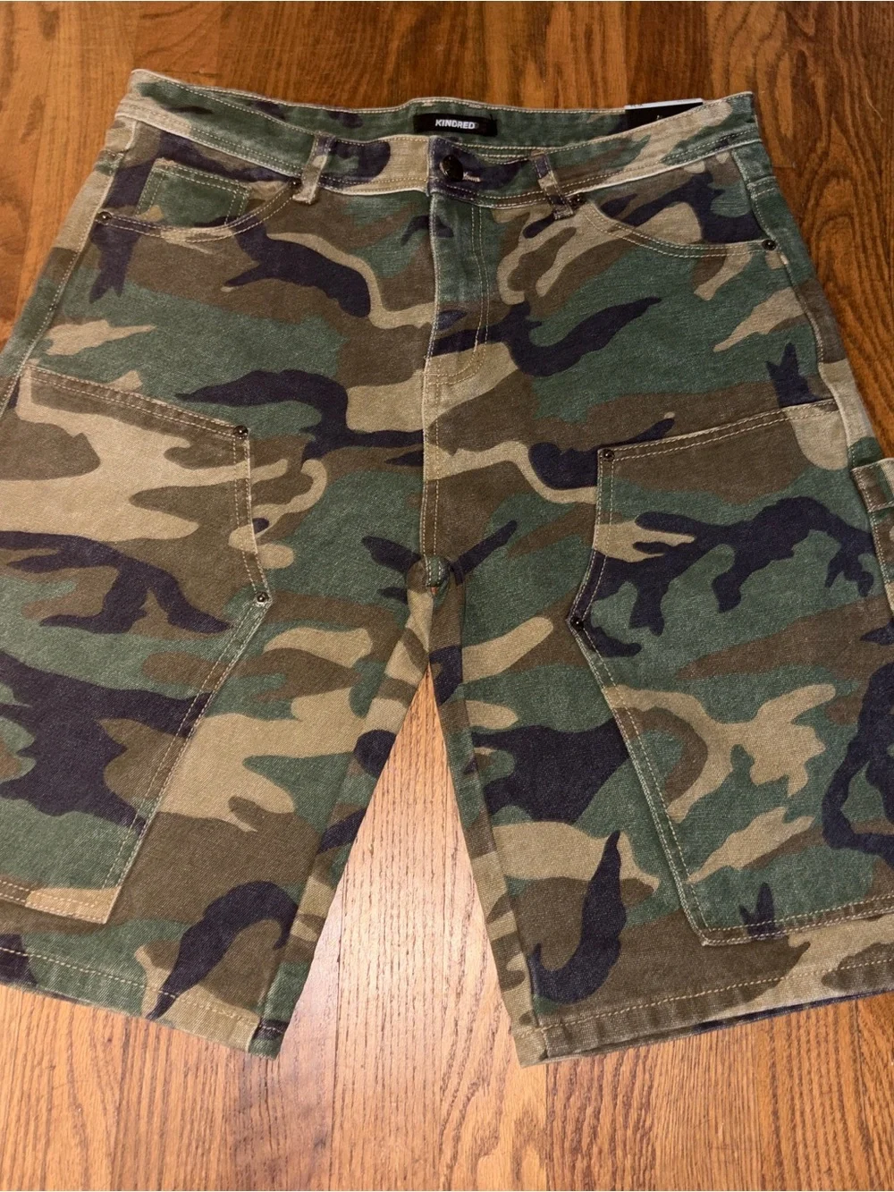 Men's Camouflage Cargo Shorts - Green Camo